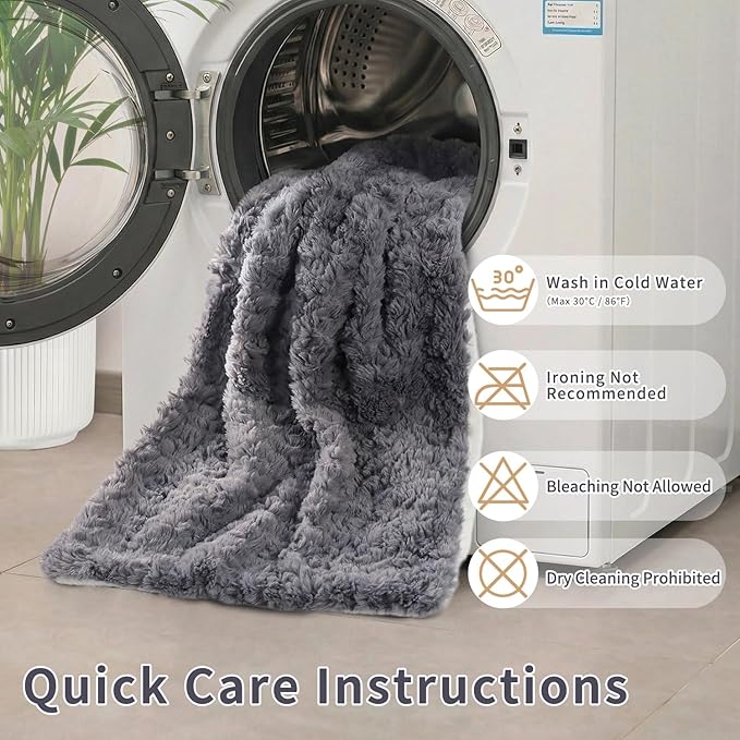 Cat Blanket for Indoor Cats Ultra-Soft Plush Small Blanket Machine Washable Cozy Calming for Kittens Cats Bed Couch Car 21"x18" White
