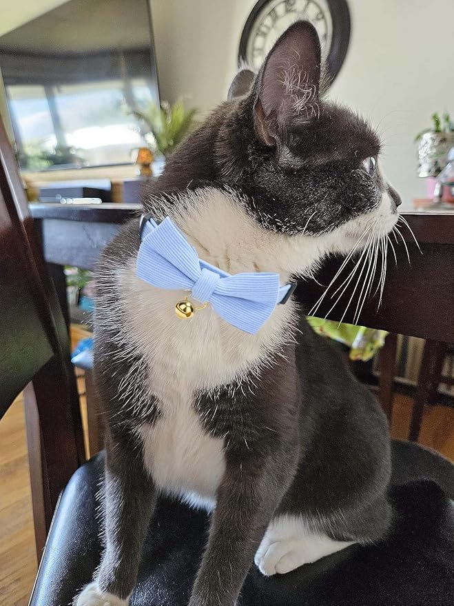 2 Pack Soft Corduroy Cat Collars with Bow Tie & Bell, Adjustable Breakaway Cotton Kitty Bowtie Collar for Girl Boy Kitten (Pink & Blue)