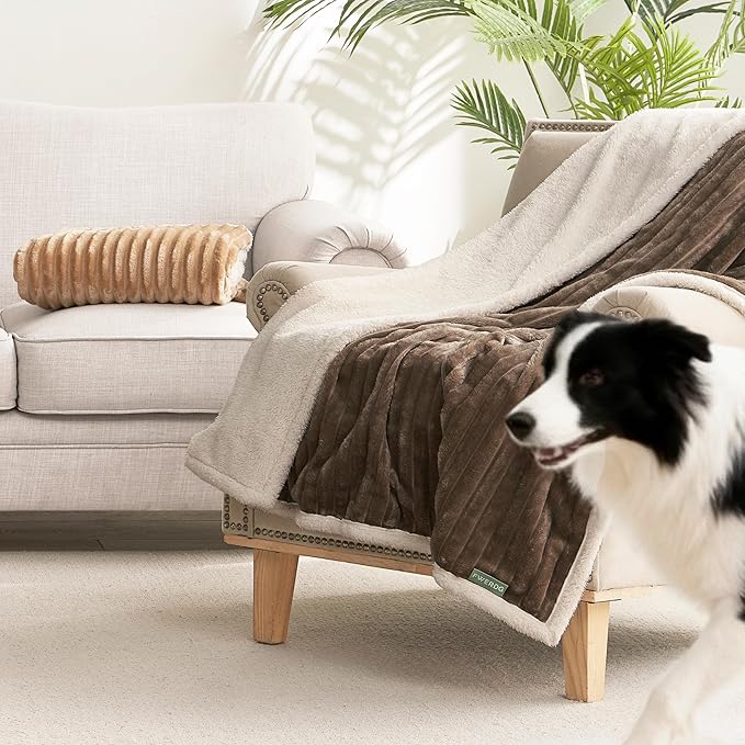 Waterproof Dog Blanket for Couch - Washable Medium Pet Blanket for Furniture Protector, Cozy Fleece Calming Dog Crate Blankets for Indoors & Outdoors, Brown, 30"x40"