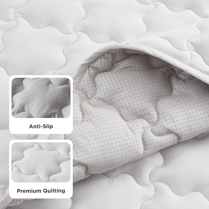 Bedsure Cooling Mat for Large Dogs – 35x23 Thin Washable Cooling Pet Pad for Puppy, QMAX>0.5, Portable Kennel Puppy Bed for Summer, Non-Slip Summer Crate Pad for Big Dog Up to 50 lbs