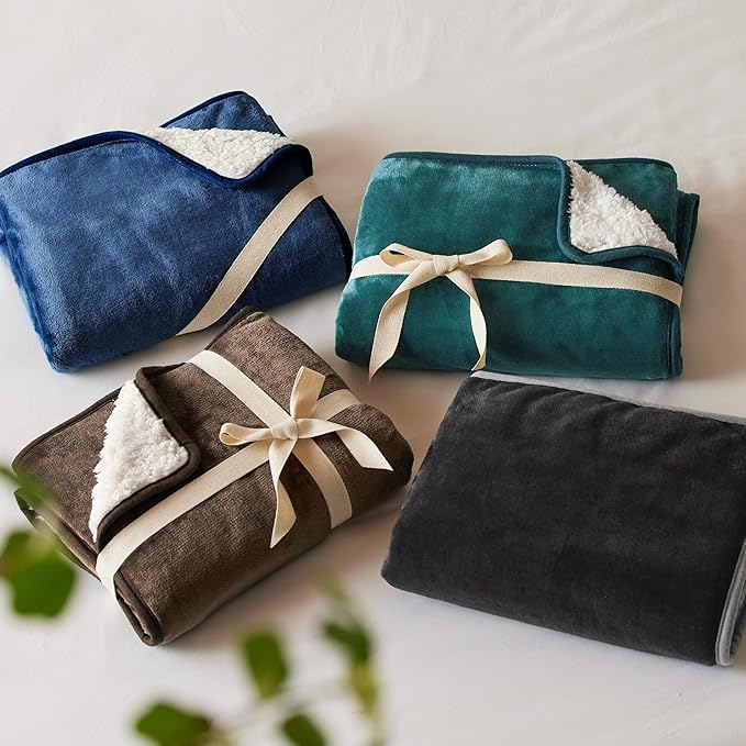 Bedsure Waterproof Blanket for Bed - Sherpa Fleece Waterproof Dog Blankets for Large Dogs, Pet Blankets for Bed/Couch/Dog Crate, Soft Plush Reversible Furniture Protector, Twin Size, 80"x60", Green